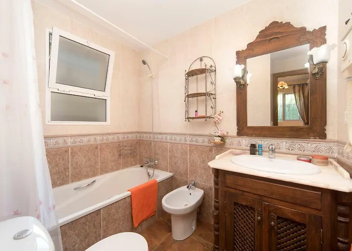 Triana Country house *